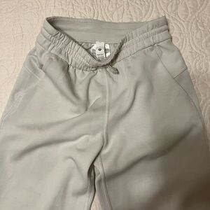 Lululemon Athletica Softstreme Pants